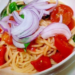 夏レシピ　トマトと青唐辛子の冷たいパスタ